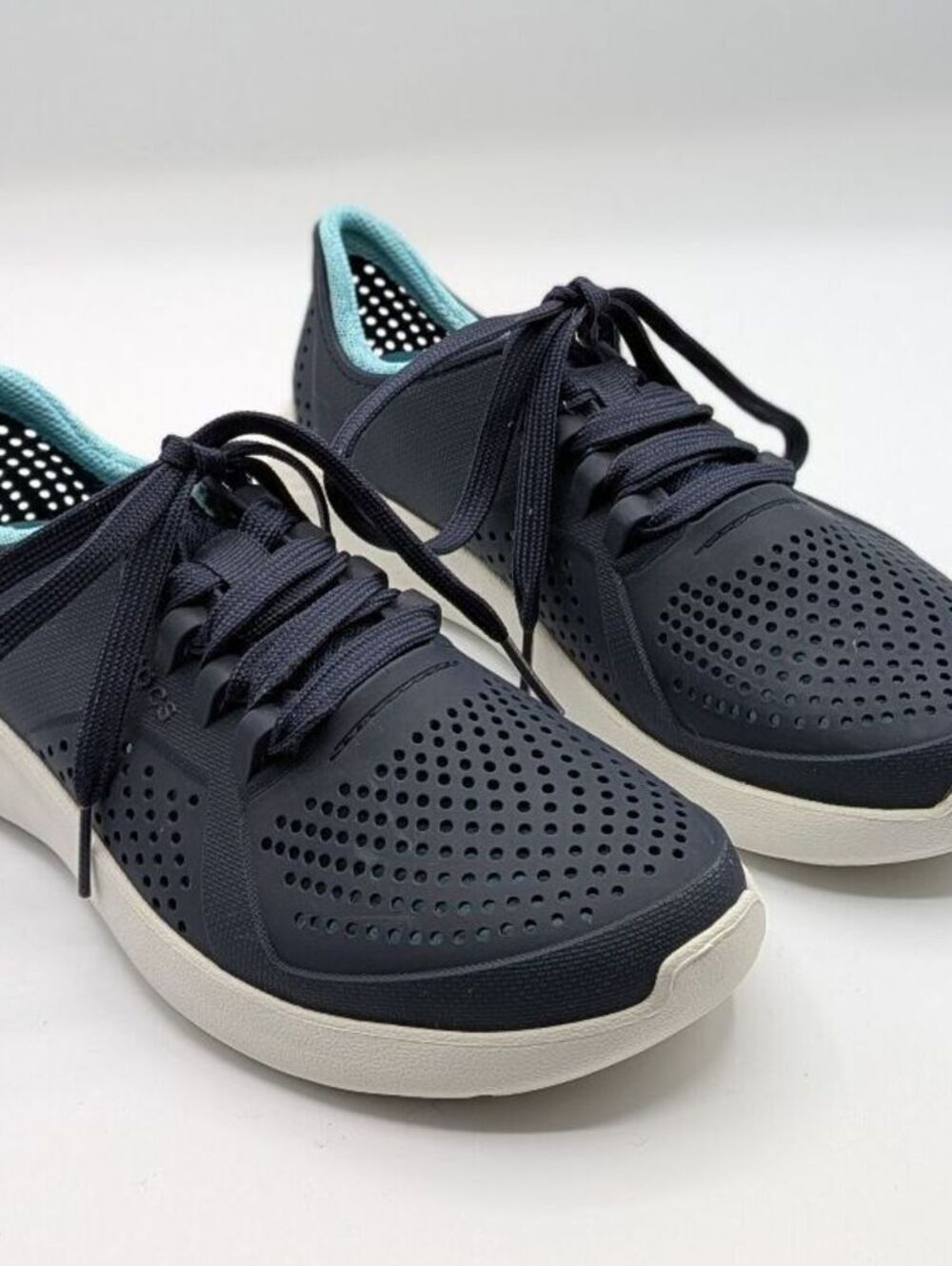 Crocs LiteRide Pacer US Size 6 $65 Navy Blue White Lightweight Comfort Sneakers